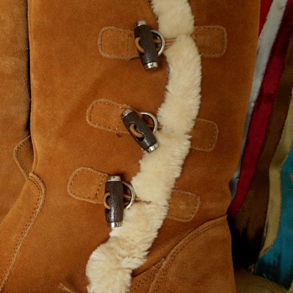 Bass Camel Colored Slip-On Faux Leather & Fur Winter Boots - Picture 2 of 8